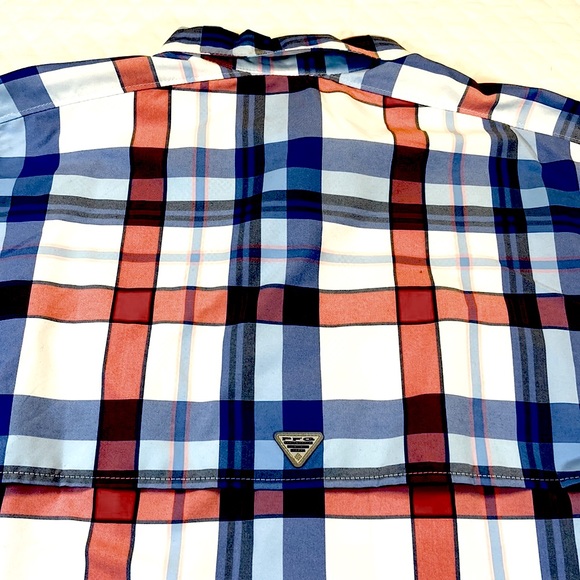 Columbia Super Bahama PFG Button Up. Large. Red, Blue & White Plaid. NWOT. - Picture 8 of 10